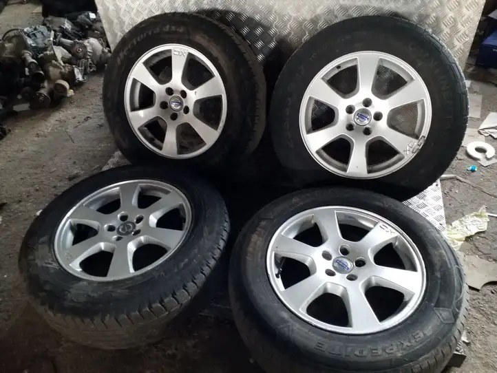 Volvo XC60 (2008 - 2013) Легкосплавный колесный диск R17 — фото 1
