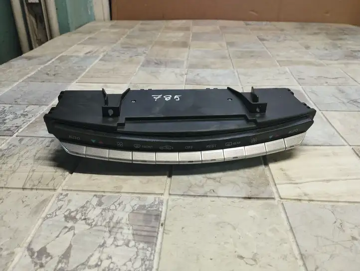 Mercedes-Benz S W221 (2005 - 2013)  A2218704958 Блок управления кондиционера воздуха / климата/ печки (в салоне)