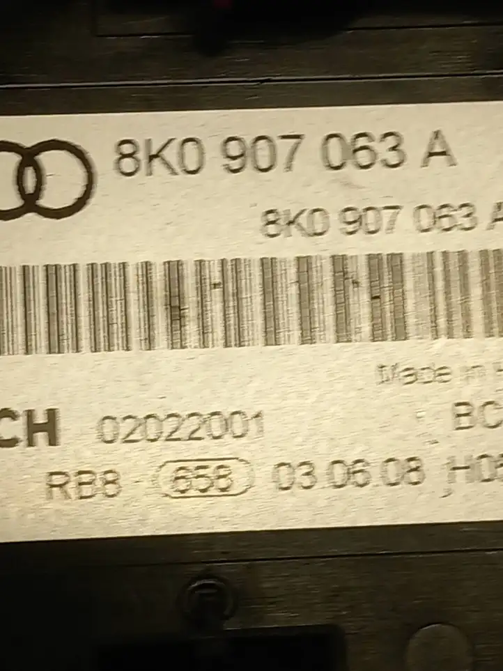 Audi A4 S4 B8 8K (2007 - 2011) 8K0907063A Модуль комфорта — фото 2