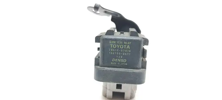 Toyota Auris 150 (2006 - 2012) 2861067010 Реле накала свечей — фото 3