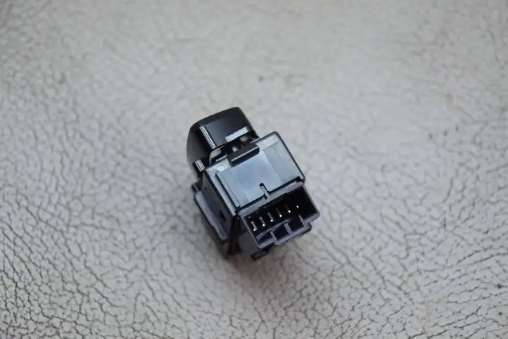 Volvo XC90 (2014 - 2019) 31443863 Включатель центрального замка — фото 7