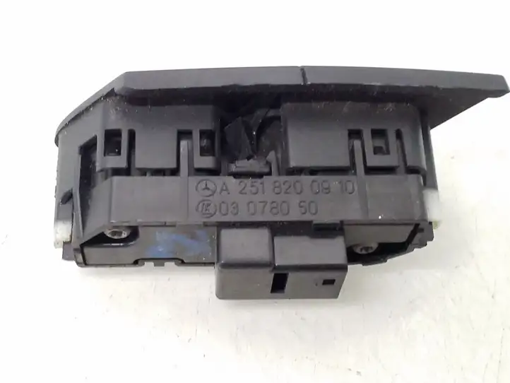 Mercedes-Benz R W251 (2005 - 2013)  A2518200910 Включатель центрального замка