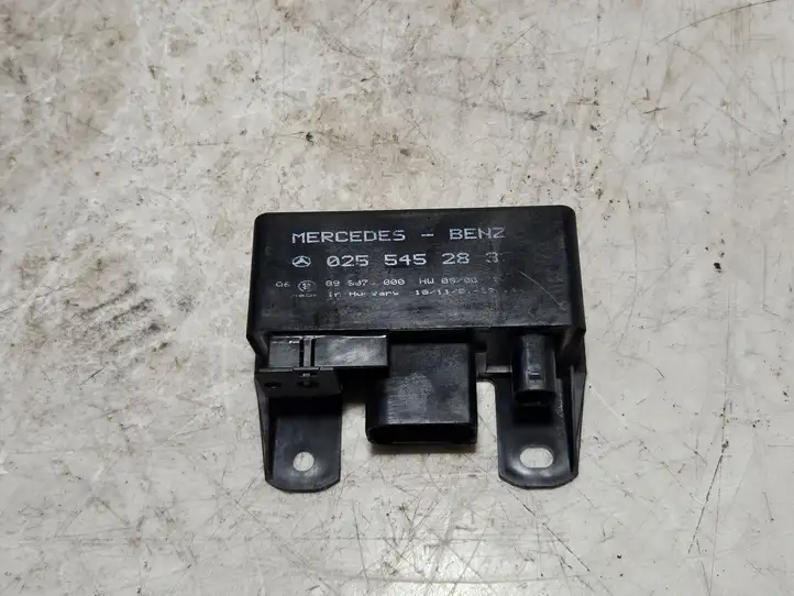 Mercedes-Benz A W168 (1997 - 2004) 0255452832 Реле накала свечей — фото 1