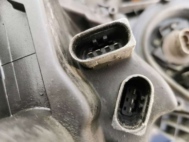 Mercedes-Benz E W211 (2002 - 2009)  A0038205826 Передняя фара