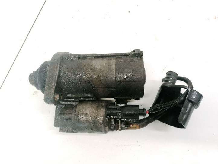 Volkswagen Touran I (2003 - 2010)  02Z911023H Стартер