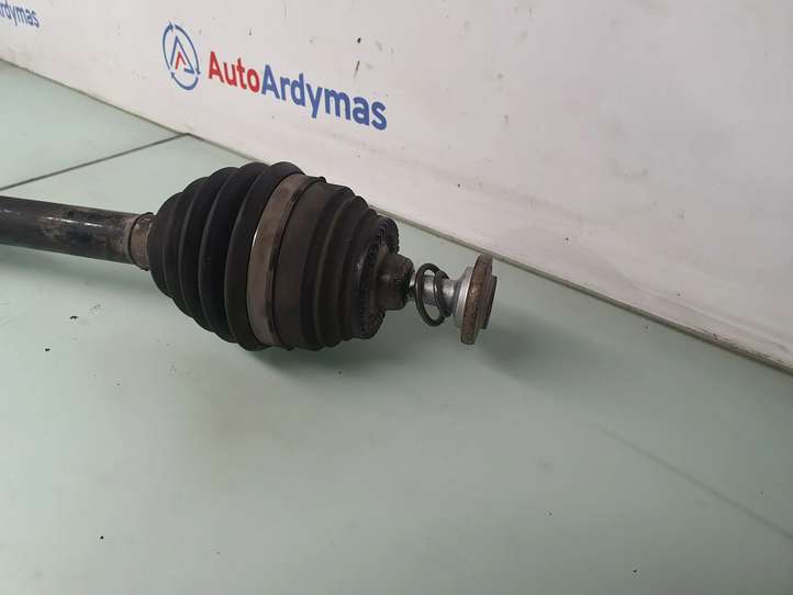 BMW 7 G11 G12 (2015 - 2022)  8639522 Передняя полуось