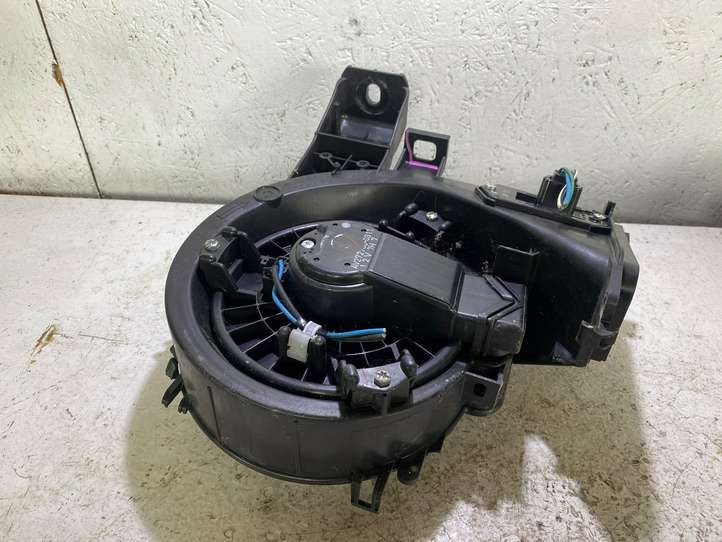 Toyota Yaris (2005 - 2009)  AV272V00311 Вентилятор печки
