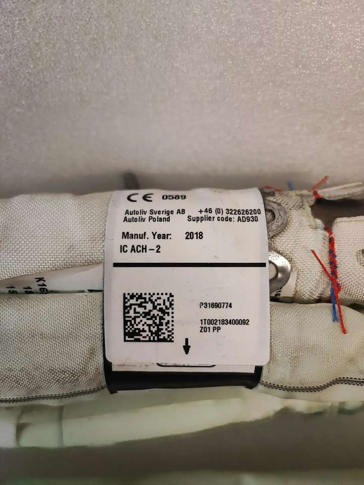 Volvo XC40 (2017 - )  31690774 Боковая подушка безопастности( (крыша)