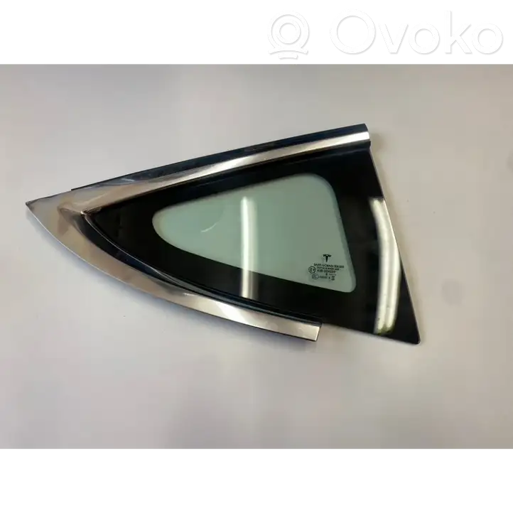 Tesla Model 3 (2017 - 2023) 1080706 Заднее боковое стекло — фото 1