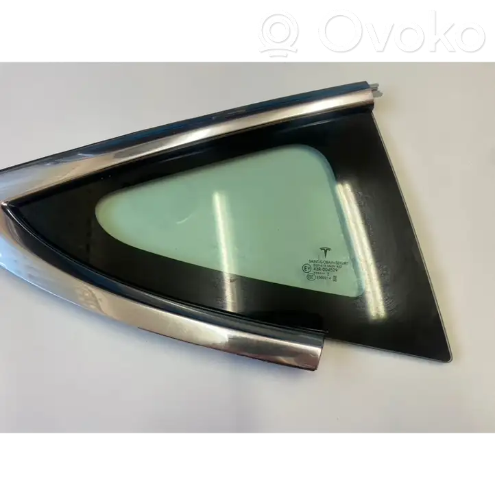 Tesla Model 3 (2017 - 2023) 1080706 Заднее боковое стекло — фото 2