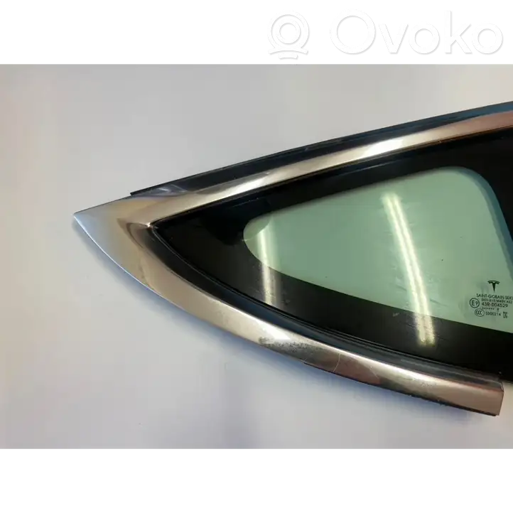 Tesla Model 3 (2017 - 2023) 1080706 Заднее боковое стекло — фото 3