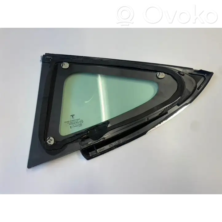 Tesla Model 3 (2017 - 2023) 1080706 Заднее боковое стекло — фото 4