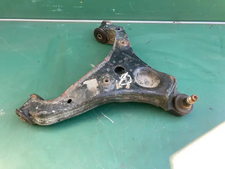 Mercedes-Benz Sprinter W906 (2006 - 2018) 9063304107 Рычаг подвески — фото 1
