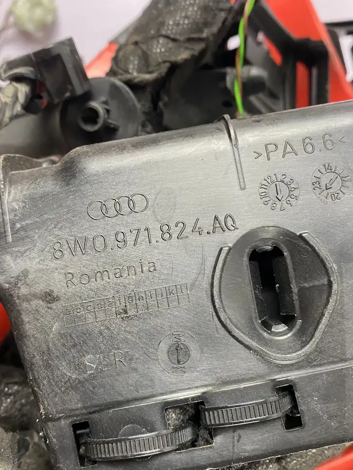 Audi A4 S4 B9 8W (2019 - ) 8W0915181A Прочая электропроводка — фото 5