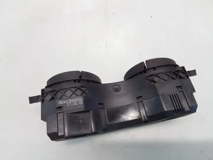 Ford Focus (1998 - 2004) 98AG19A945CH Кнопка обогрева стекла — фото 3