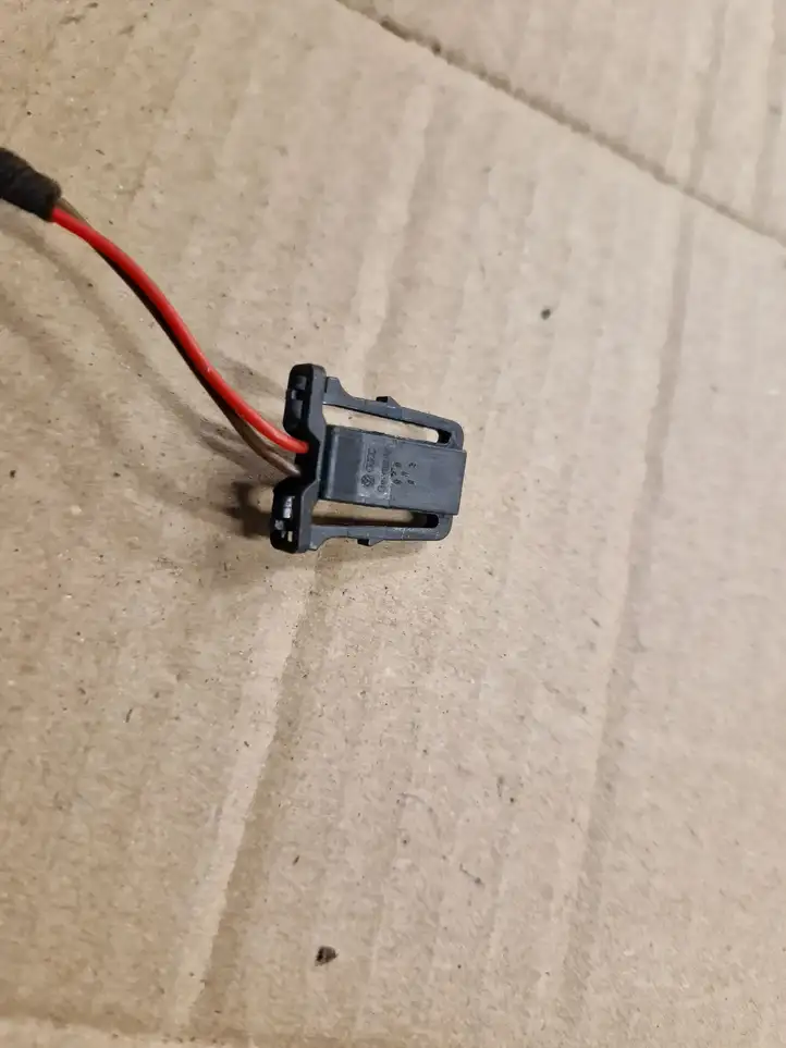 Volkswagen Transporter-Caravelle (2009 - 2015)  1J0971972 Другое реле