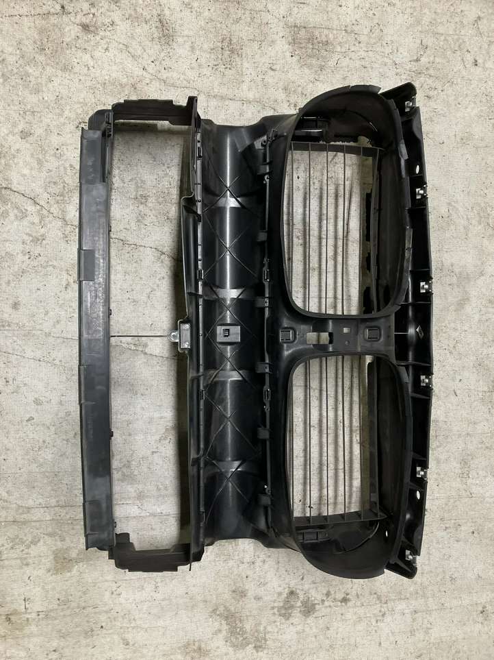 BMW 7 F01 F02 F03 F04 (2008 - 2016)  4444150 Устройство (устройства) для отвода воздуха