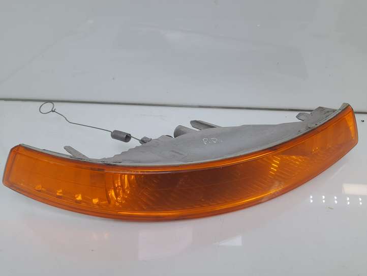 Renault Trafic II (X83) (2002 - 2014)  8200007030 Указатель поворота передний