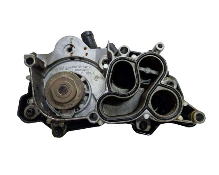 Volkswagen Jetta VI (2011 - 2018)  04E121042A Водяной насос
