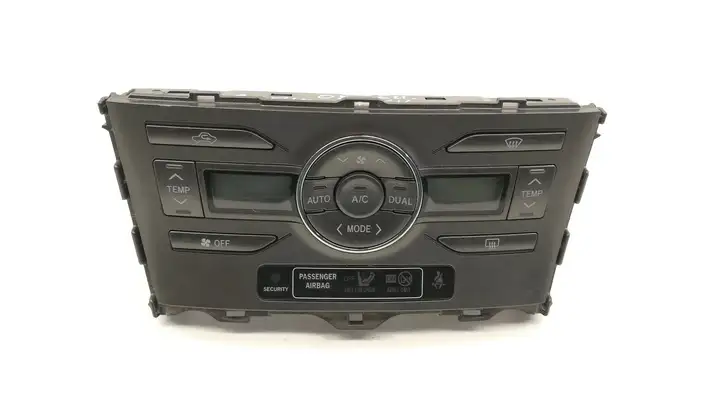 Toyota Auris 150 (2006 - 2012)  5590002220B Управление климат контролем