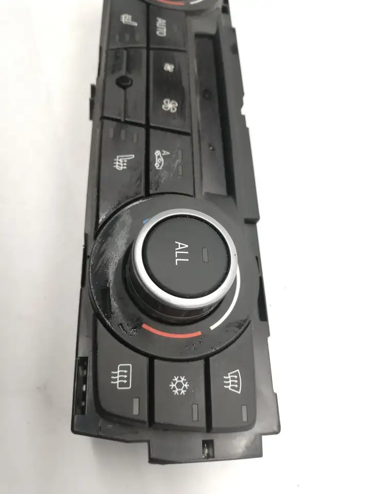 BMW X1 E84 (2009 - 2015) 922173701 Управление климат контролем — фото 3