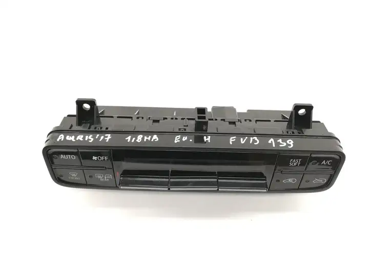 Toyota Auris E180 (2012 - 2018) 5590002060 Управление климат контролем — фото 2