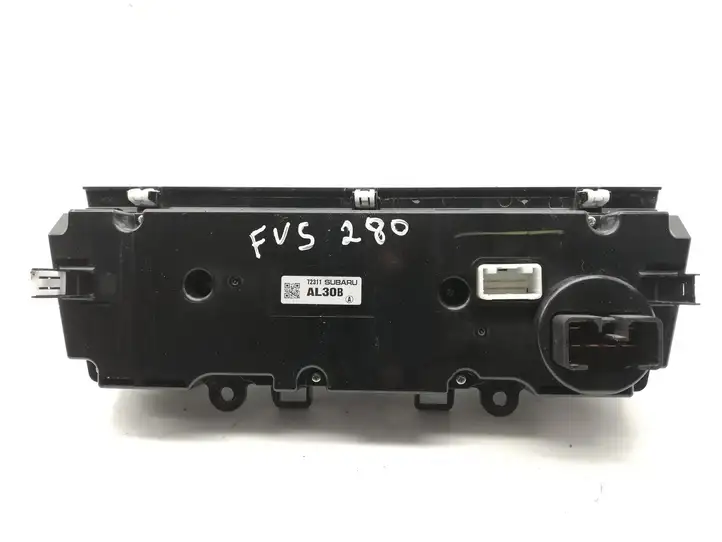 Subaru Outback (BS) (2014 - 2019) 72311AL30B Управление климат контролем — фото 3