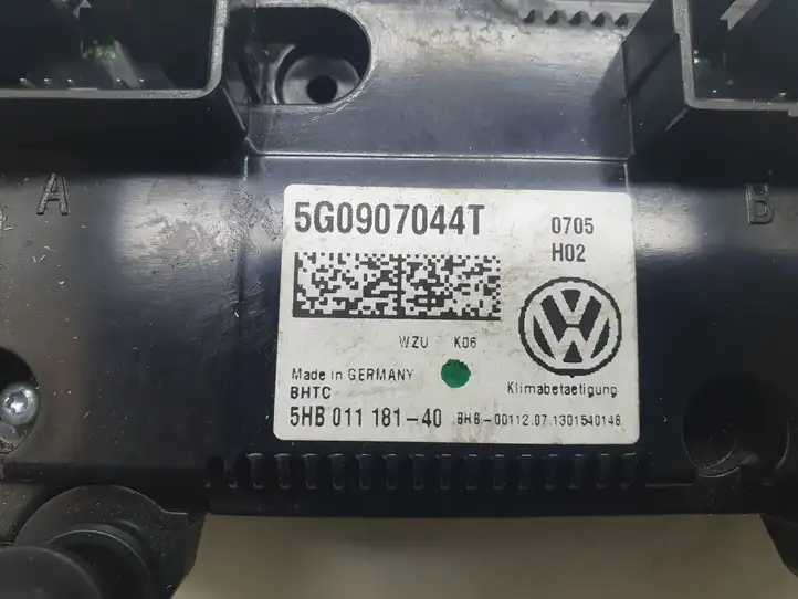 Volkswagen Golf VII (2013 - 2019) 5G0907044T Управление климат контролем — фото 4
