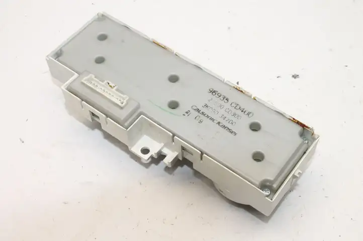 Nissan 350Z (2001 - 2009) 96935CD400 Управление климат контролем — фото 5