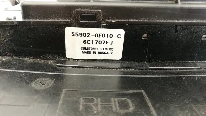 Toyota Avensis Verso (2004 - 2009) 559000F020 Управление климат контролем — фото 2