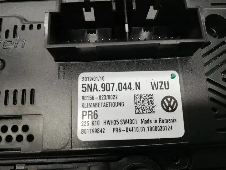 Volkswagen Tiguan (2016 - 2020) 5NA907044N Управление климат контролем — фото 5