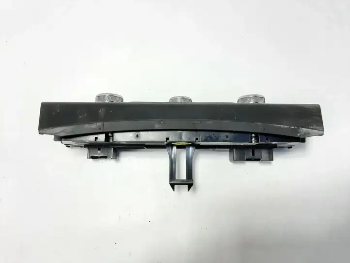 Audi A6 C7 (2011 - 2014) 4G0820043H Управление климат контролем — фото 6