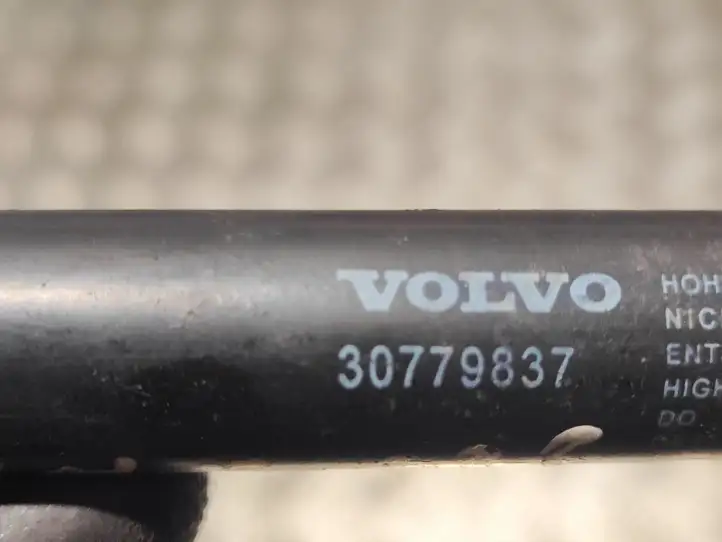 Volvo V70 (2007 - 2013) 30779837 Газовый упор капота — фото 2