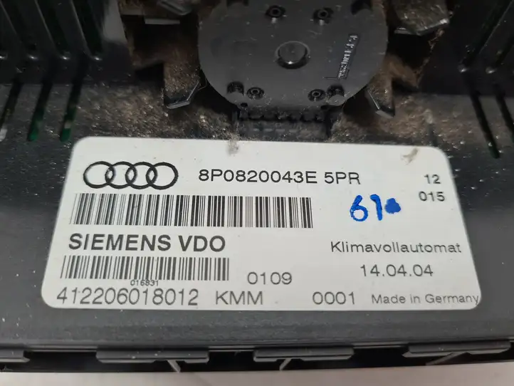 Audi A3/S3 8P (2003 - 2005) 8P0820043E Блок управления климат-контролем — фото 2