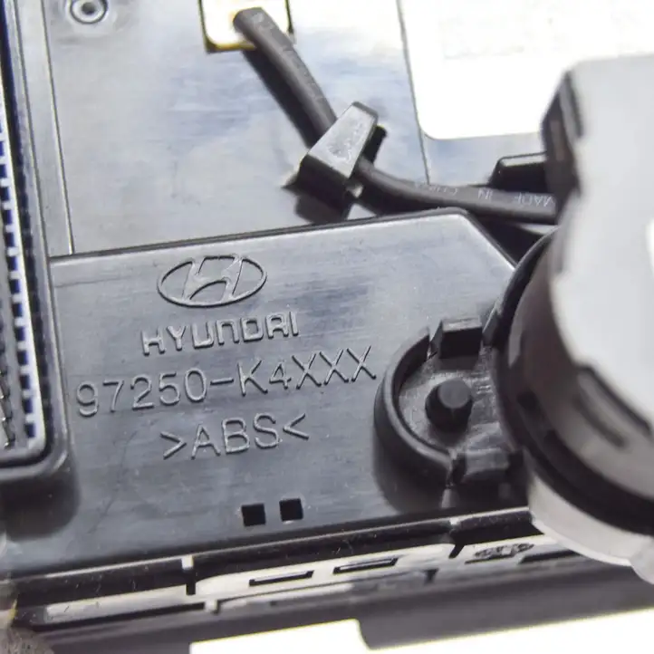 Hyundai Kona I (2017 - 2022) 97250K4AK1 Управление климат контролем — фото 9