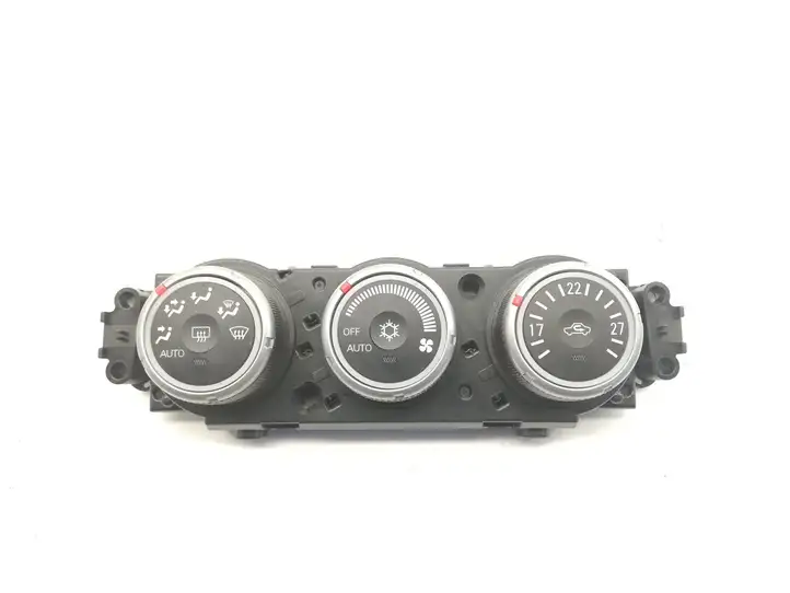 Mitsubishi ASX (2010 - 2016) 7820A082XB Управление климат контролем — фото 1
