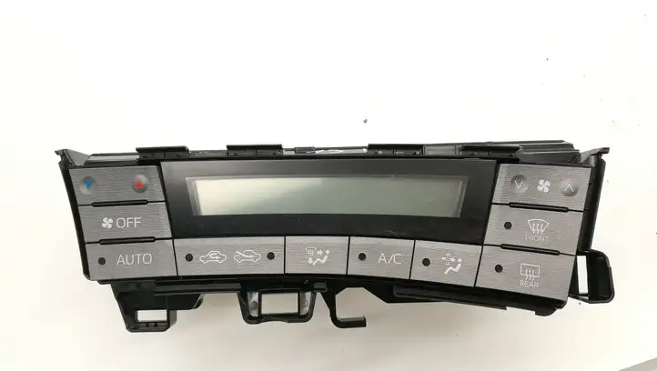 Toyota Prius (XW30) (2009 - 2015) 75D726 Управление климат контролем — фото 3