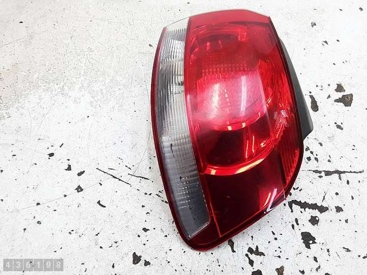 Volkswagen Golf VI (2009 - 2013)  5K0945096D Задний фонарь в кузове