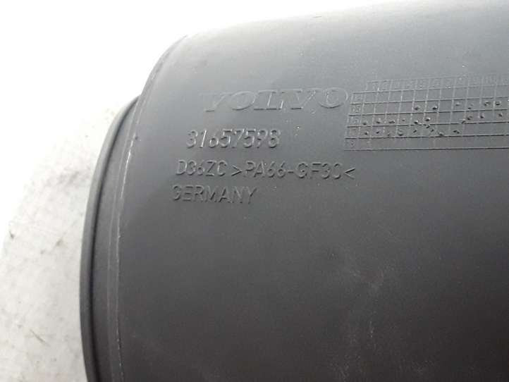 Volvo XC60 (2017 - )  31657598 Деталь (детали) канала забора воздуха