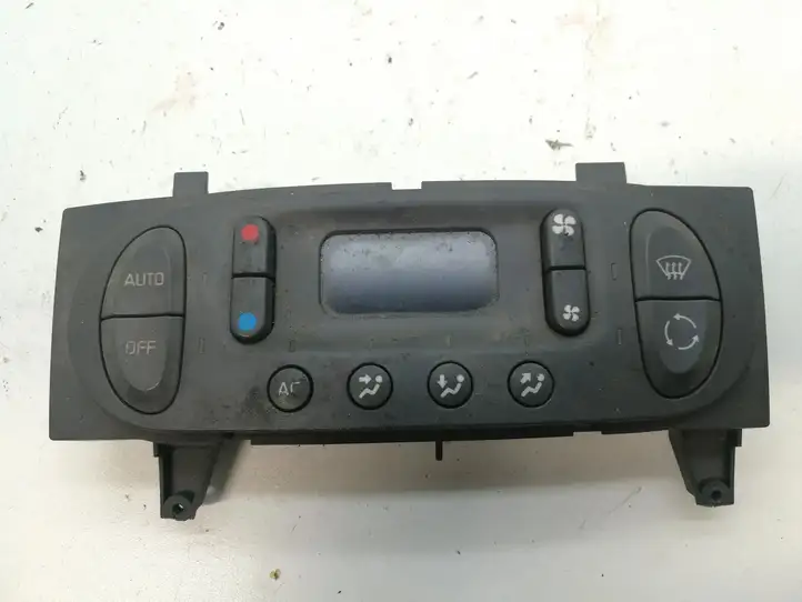 Renault Megane I (1995 - 2002) 7700435401 Управление климат контролем — фото 1