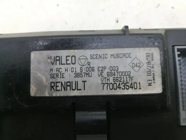 Renault Megane I (1995 - 2002) 7700435401 Управление климат контролем — фото 3