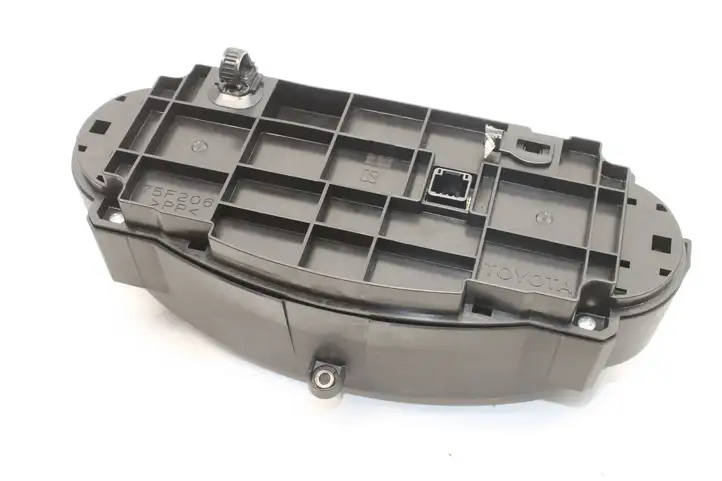 Toyota Yaris (2014 - 2019)  75F206 Управление климат контролем