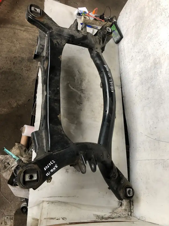 BMW 1 F20 F21 (2011 - 2019) 6792505a17 Задняя балка подвески — фото 2