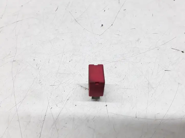 Peugeot Boxer (2007 - 2014)  46520412 Другое реле