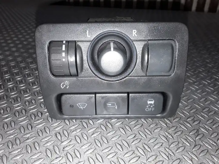 Subaru Legacy (2003 - 2009) 50AJC159A03 Включатель зеркал — фото 1