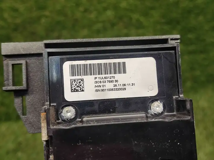Land Rover Range Rover L322 (2005 - 2009) YUL501270 Включатель обогрева — фото 3