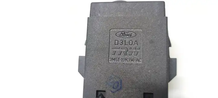 Ford Focus (2005 - 2008) 3M5T19K314AC Включатель обогрева — фото 5