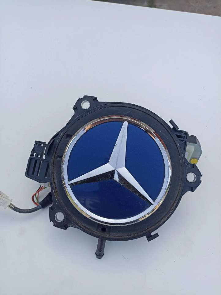 A0997500300 Mercedes-Benz GLC X253 C253 Atidarymo rankenėlė (su kamera) galinio dangčio