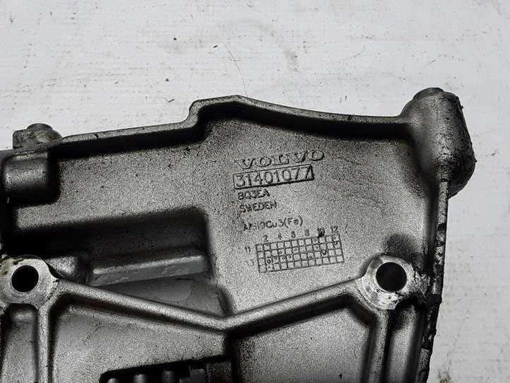Volvo V40 (2012 - 2016)  31401077 Кронштейн генератора
