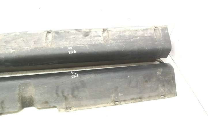 Citroen C6 (2005 - 2012)  9650947477 Порог